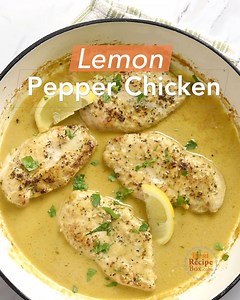 This sauce for our creamy lemon pepper chicken is amazing! RECIPE--> https://bestrecipebox.com/lemon-pepper-chicken/ | Best Recipe Box