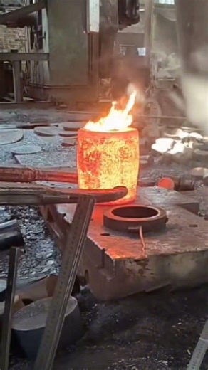 #ForgingASMR#MetalTapping#ForgingFactory#satisfying video