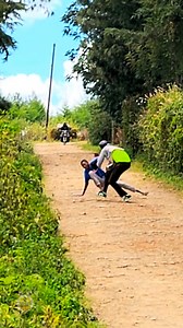 799 reactions · 13 shares | Invisible falling object prank.The motorists fell for it…..wait for it…….the end.Win big win easy PlayMaster Kenyalink on my bioor visit playmaster.co.ke | Joseph Muli | Facebook