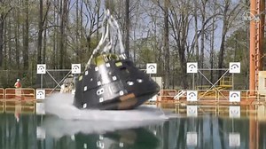 NASA Drops its Orion Capsule into a Million-Gallon Pool