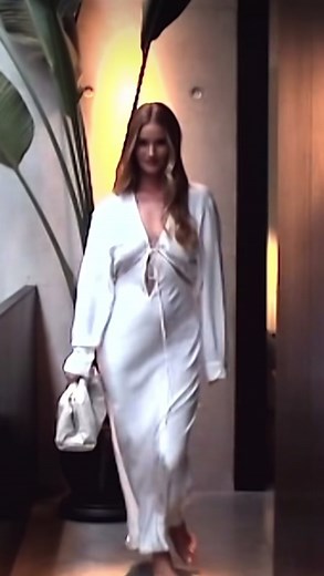 #NEW | #rosiehuntingtonwhiteley for #rosieinc her own brand #modelingworld__ #supermodel