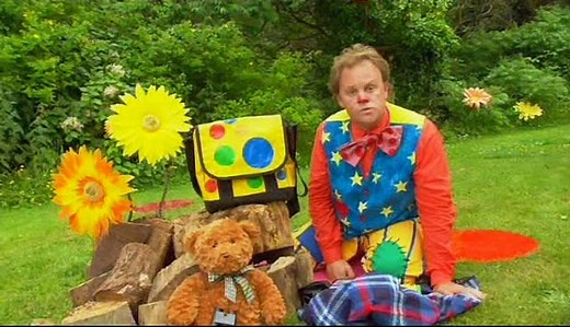 Something Special - Mr Tumble - S3E19 - Forest Art