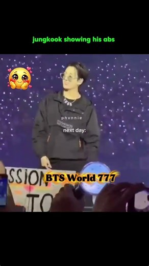 jungkook showing his abs ,😎#bts #hosek #btsclothing #kpop