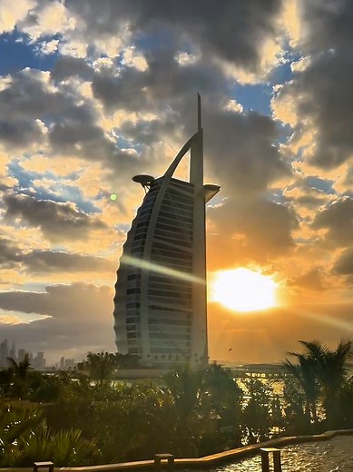 Discover the Wonders of Dubai: A Travel Vlog Experience