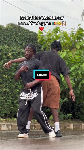 Amusement ❤️🇨🇲🔥 @DEBOY LE MONSTRE 💫 #tiktokafrique🇹🇬🇨🇩🇨🇮🇧🇯🇬🇦🇨🇲🇬🇦 #mbole #camerountiktok🇨🇲