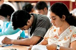 Government to select 980 officers through civil services exam