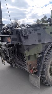 76K views · 1.8K reactions | Rund 300 Soldatinnen und Soldaten, 83 Rad- und 9 Kettenfahrzeuge waren bei Armoured Barbara 25 auf dem Truppenübungsplatz in Grafenwöhr beteiligt. Darunter auch die Joint Fire Support Coordination Teams des Panzerartilleriebataillons 131, die sich im Szenario der Landes- und Bündnisverteidigung auch selbst schützen müssen. /Ina (Video: Stark) | Die Bundeswehr in Bayern | Facebook