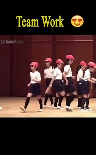 Perfectly Timed Kids Dance Performance #synchronized #dance #amazing