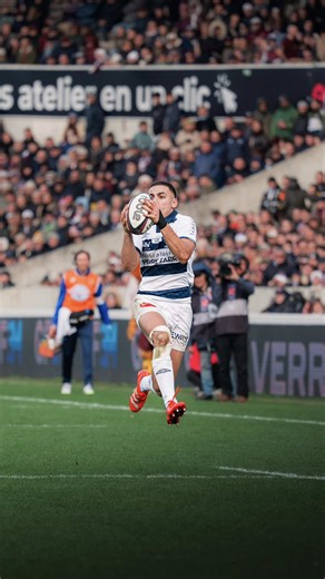 L'art des steps dans le rugby avec Théo Chabouni