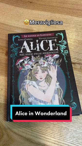 Cartone, film o fumetti? Qual è la vostra versione preferita di Alice? #loputyn #aliceinwonderland #alicenelpaesedellemeraviglie #illustration #illustratedbooks #illustrazione