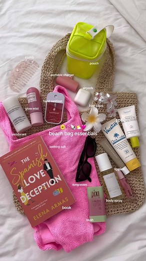 Beach Bag Essentials: Everything You Need for a Stylish Summer Day