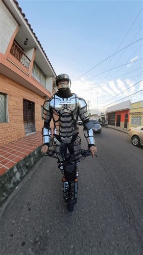 ROBOTRON on Instagram: "Fucking vibes 🔥🔥🔥🔥"