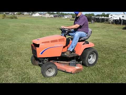Simplicity Landlord DLX Riding Lawn Mower, 50" Deck