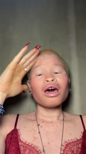 Make una help me beg mommy korede to please leave me and korede alone 😥😭🙏🙏🙏🙏