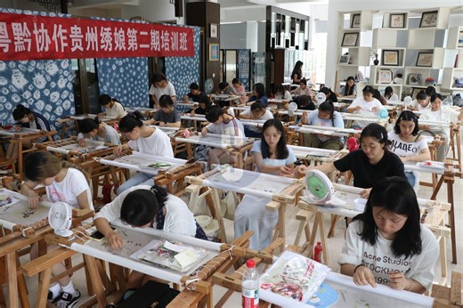 (Understanding China）Why education became the backbone of China's remarkable development