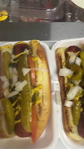 A “King Chicago” we do it our own way here at Nash Dogs! Angus beef franks grilled on a flat top, not boiled. Sweet relish, not neon. Heinz mustard, raw onion, pickle spear, two sport peppers, celery, salt, poppy seeds over the whole dog. It’s called King because it is superior to any other Chicago dog you’ve ever had. #chicagodog