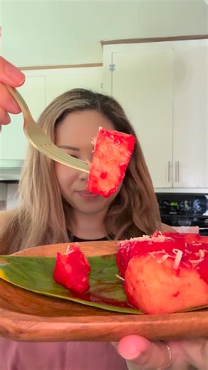 What’s your favorite way to have li hing powder? Mine is with shave ice 🍧 😍 Homemade li hing powder: 1/2 cup dried plum powder 1/4 cup monkfruit powder 1 Tbsp beet root powder 1 Tbsp citric acid powder 1/4 tsp fine sea salt Mix all together and put into an airtight container 😁 #hawaiicooking #hawaiifood #hawaiidesserts #hawaiifoodies | Bitelogic