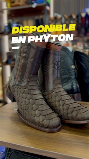 NEW MODEL IN 2 CLASSIC LEATHERS