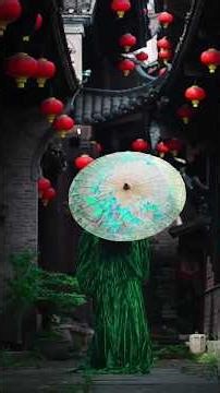 1,000 Years of History in One Umbrella ☔