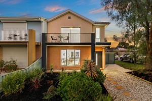 Sold House 24 Mareborne Street, Epping VIC 3076 - Oct 11, 2022