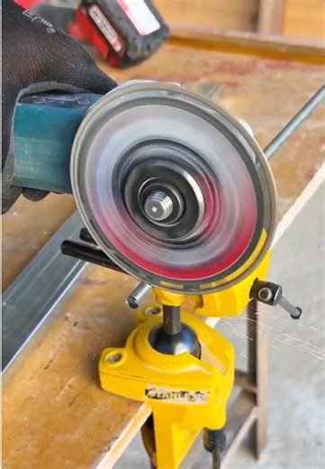 One Blade for All Cutting Materials