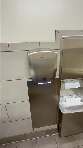 Hand dryer Meme: World dryer VERDEdri V2 with rare awful motor sounds like Flex FX08