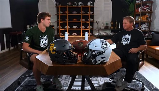 NEW: Baylor QB Sawyer Robertson said he skipped every LinkedIn assignment in his classes because he knew he’d succeed in football.“You can check my LinkedIn now, it’s still not updated. I knew football was going to work out for me.” 😳