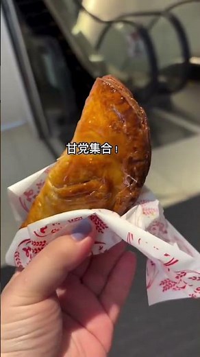 道頓堀食べ歩き8選！🦀絶品かにまんにヒロタのシューアイス🍨200円のフルーツ飴や冷やし月化粧など、夏に嬉しい冷んやりグルメも充実。保存して大阪旅行のリストに入れてね！🐙​#道頓堀グルメ #大阪観光