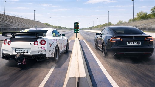 Nissan GT-R vs Tesla Model S Plaid