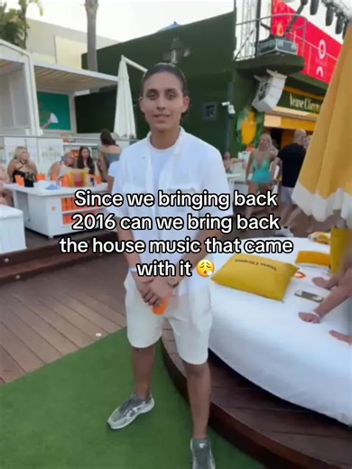 Bringing Back Deep House Vibes from 2016