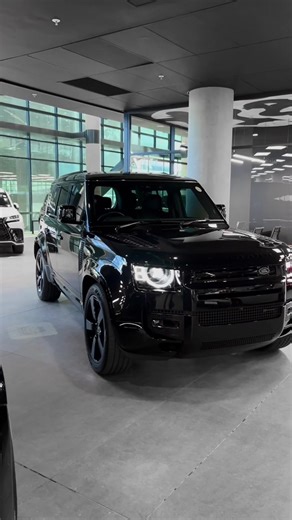 2022 Land Rover Defender 110 P400 X-Dynamic HSE Review