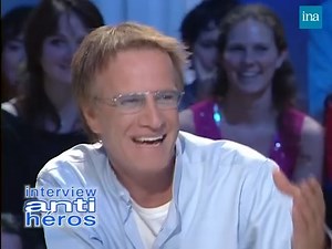 😇 HIGHLANDER : GENDRE IDÉAL ? 👹 Interview « Anti Héros » de Christophe Lambert par Thierry Ardisson : Avez-vous piqué la femme d'un de vos potes ? Déjà eu une panne sexuelle ? Dit à une fille qu'elle était la femme de votre vie pour couché avec elle ? Fait un enfant sans le reconnaître ? > Tout Le Monde En Parle | France 2 | 22/05/2004 #Arditube #Ardisson #INA #Lambert | INA Arditube