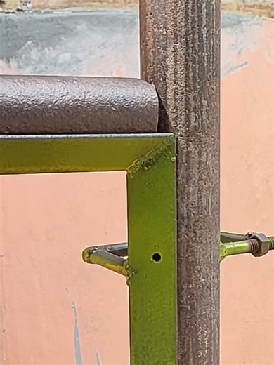 Homemade connection tool, when do you make it. #weldingcreativetools #weldernation #tipsandtricks #diyproject #diy #metal #tools #art #homemade #weldingart #technique #beginners #fabrication #fyp #weldingschool