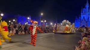 Halloween Party Parade 🎃🎃 At Magic Kingdom. | Disney World Packages -Orlando Florida