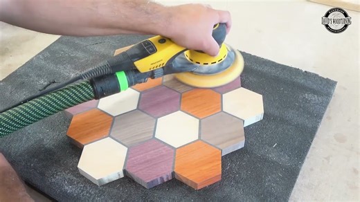 Make your room pop with this clock | DIY | DIY clock | DIY woodturning