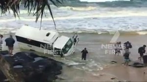 UPDATE: Excavator used to recover stuck Fraser Island bus