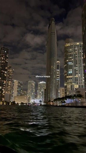 Miami is such a beautiful city #miami #brickell #skyline #cityview #nightview #drake
