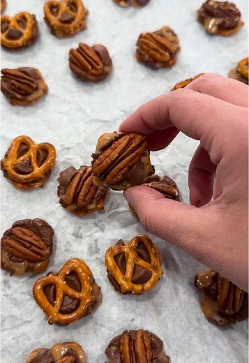 Easy Three-Ingredient Chocolate Turtle Recipe