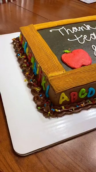Cakes for Teacher Appreciation Week