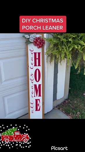 This DIY Christmas porch leaner came out soooo good! And it’s reversible so even better! SVG file is available for purchase on my website - link in bio 🎄 #unicorndustdesigns #christmas #christmasporchdecor #christmasdiys #woodsigns #diywoodsigns #porchleaner #diyporchleaner
