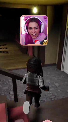 Divirtiéndome en Roblox con CrystalMolly