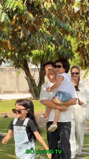 Everyday moments of Truong Giang & Nha Phuong at their garden villa #showbiz
