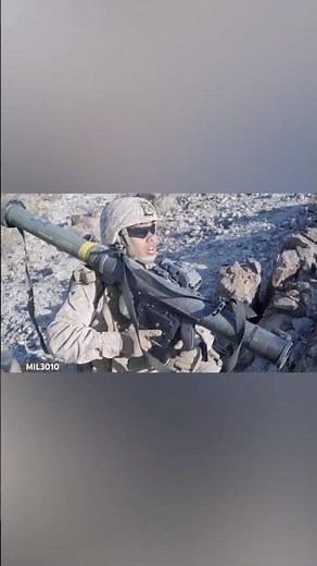 U.S. Marines: Mk 153 Shoulder-Launched Multipurpose Assault Weapon (SMAW)
