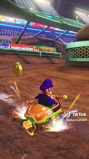 Why Do Pro Players Hop So Much in Mario Kart 8 Deluxe?