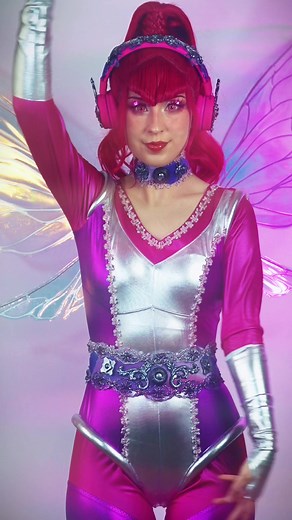 She was a fairy… a space fairy 🚀🌌🪐🧚🏼💕 Outfit was made by me! Wig: @showgirlvanitywigs Wings: @HelloFaerie Shoes: @AliExpress . #fantasy #fairy #fantasycore #fairycore #spacefairy #scifi #scifiworld #cyberpunk #cyberpunkfashion#cyberpunkstyle#transition