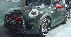 2015 MINI JCW Hardtop Makes World Debut in Detroit