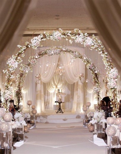 Indoor wedding altar | Honestweddingadvice.com