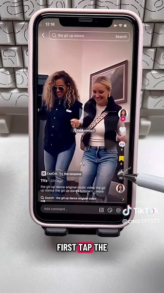 Learn How to Do the Git Up Dance Tutorial