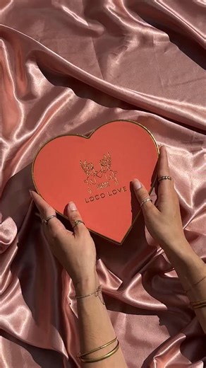 ❤️‍🔥 Almost gone❤️‍🔥 Our limited-edition Heart Box is down to its final pieces and we can feel the love flying out the door 🪽 13 limited-edition truffles, from Strawberry Kiss with Hibiscus, Aphrodite’s Afternoon Tea with Bergamot, Cherry Coconut Bliss with Ooray Plum, and Salted Mylk Ganache with Peruvian cacao nibs 🤌🏽🤎 Each box comes with a love note, ready for your words to land where they’re meant to. We don’t promote rushing, though you won’t want to miss out on these one-off flavours