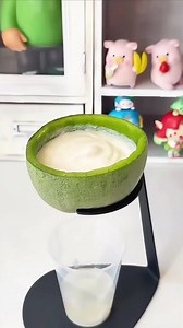 How to Strain Yogurt with Fruit Peels: Results & Best Method